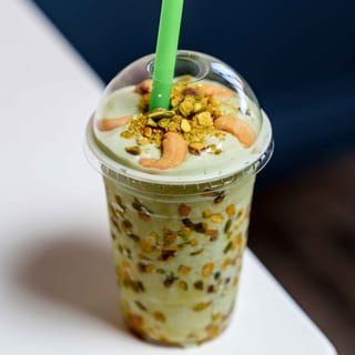 Avocado Mix Juice / عصير أفوكادو مشكّل
